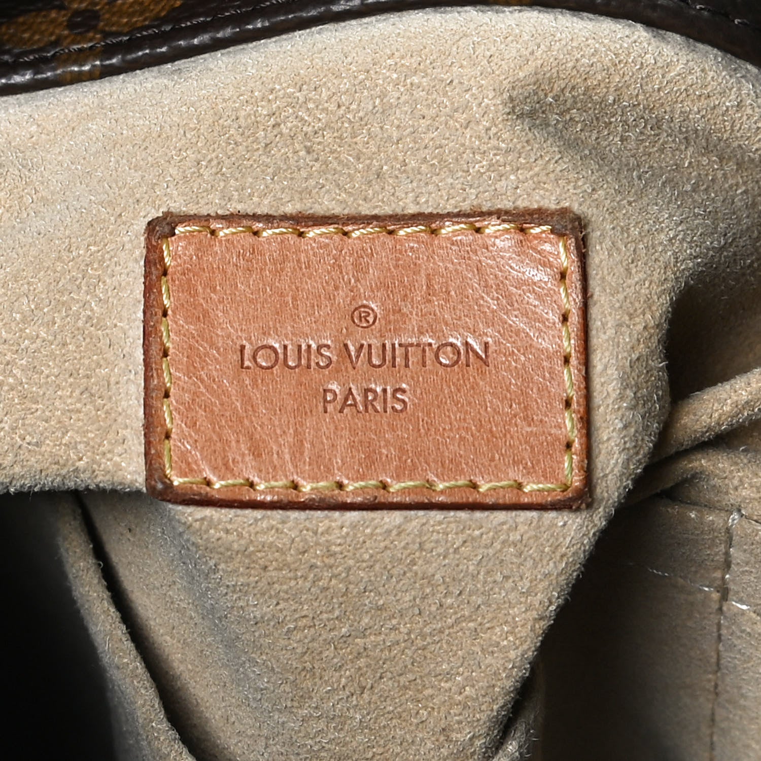 Louis Vuitton Monogram Artsy MM 6 of 10
