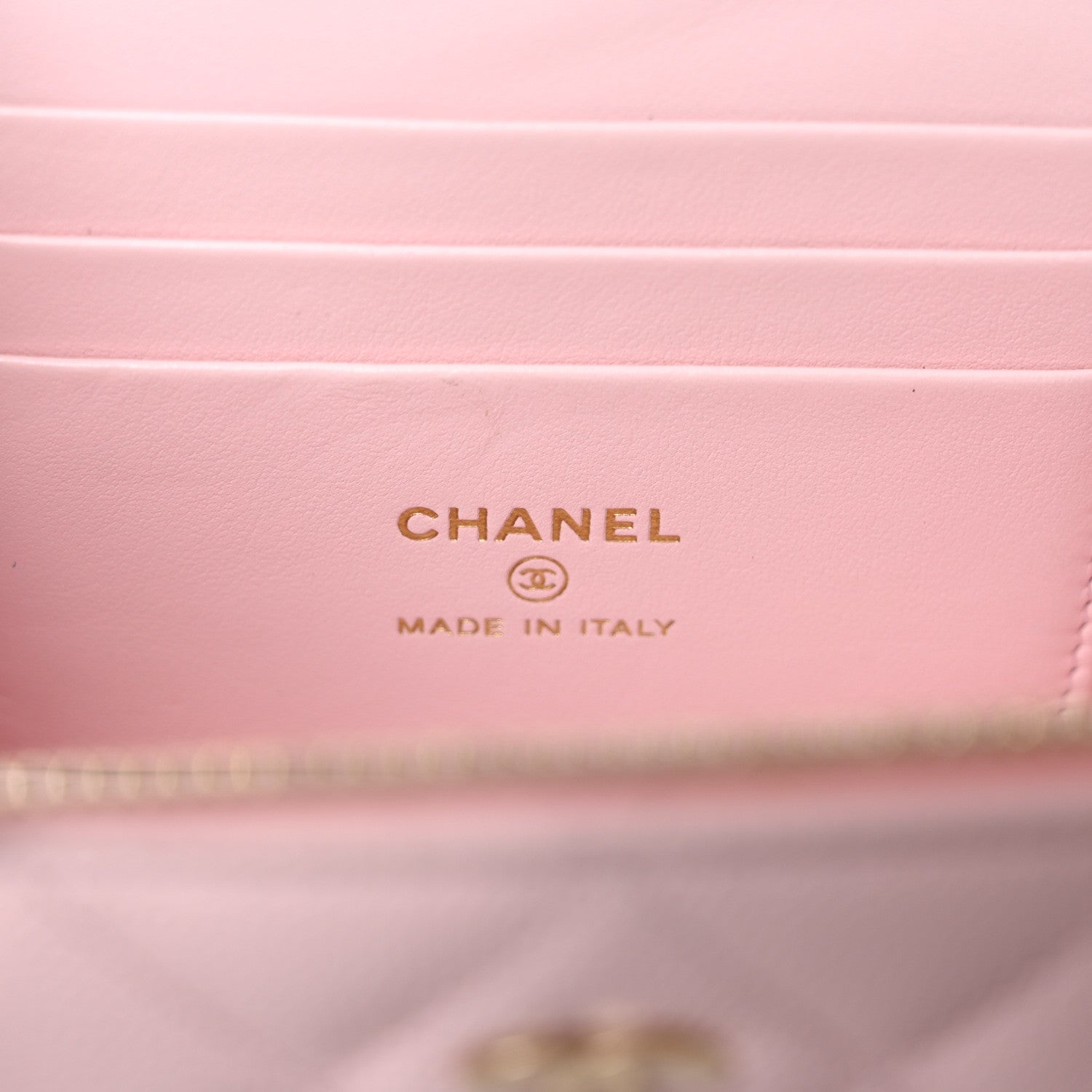 Chanel Caviar Quilted Small Vanity Case With Chain Light Pink 6 of 10