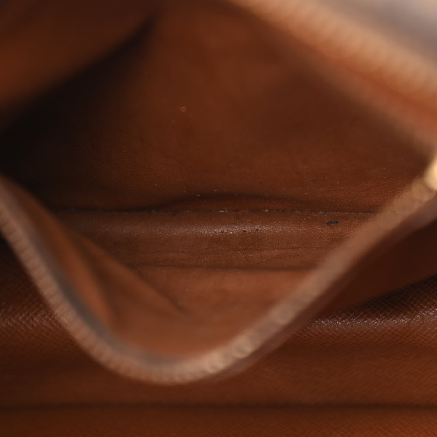 Louis Vuitton Monogram Sac Senlis 10 of 18