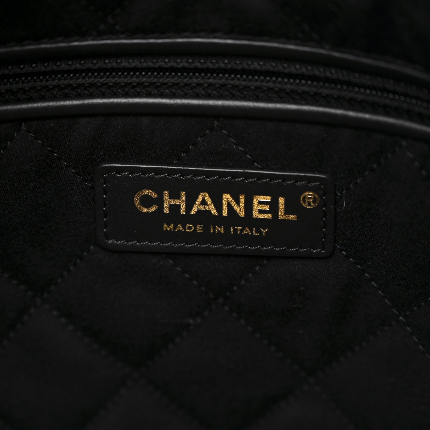 Shiny Calfskin Quilted Small Chanel 22 Black