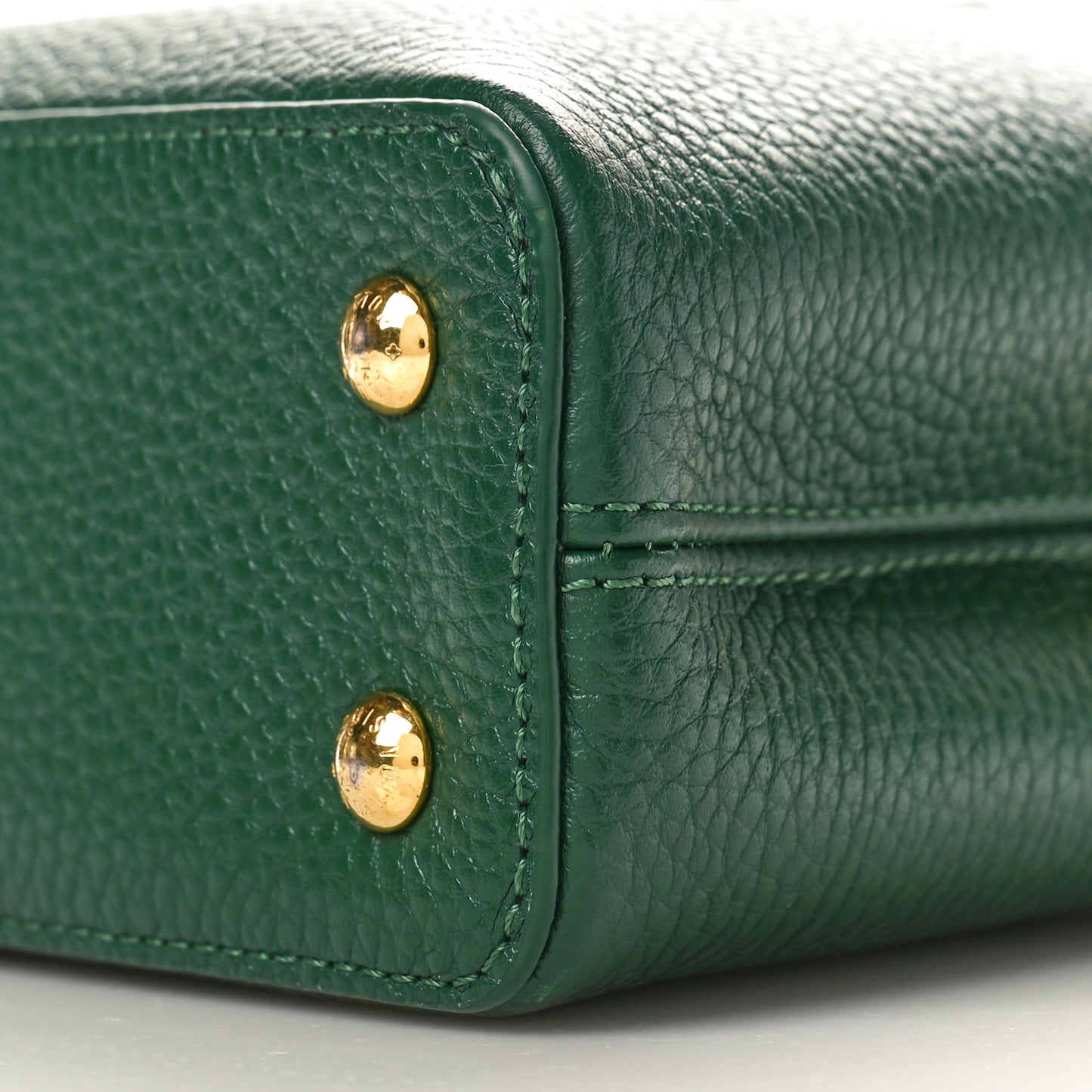 Taurillon Snakeskin Mini Capucines Emeraude Green
