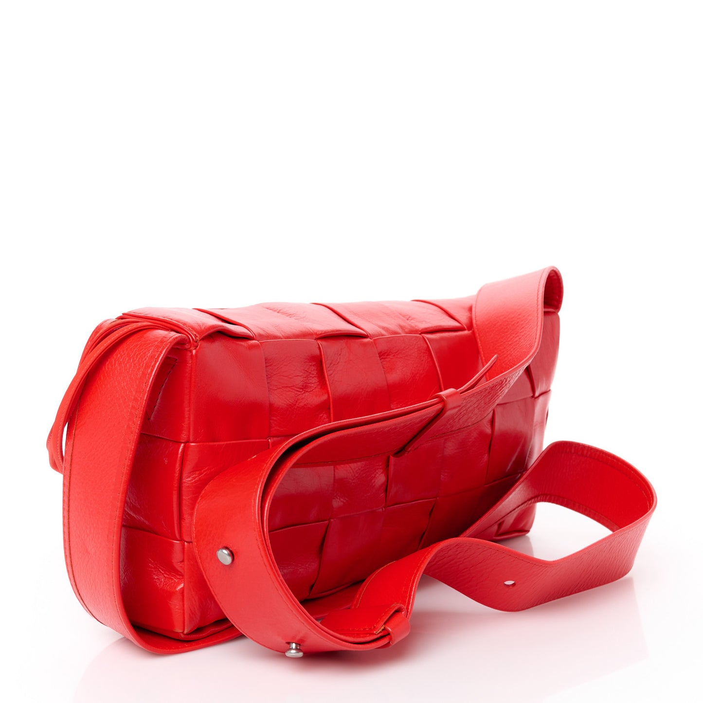 Paper Calfskin Intrecciato Stretch Cassette Bright Red