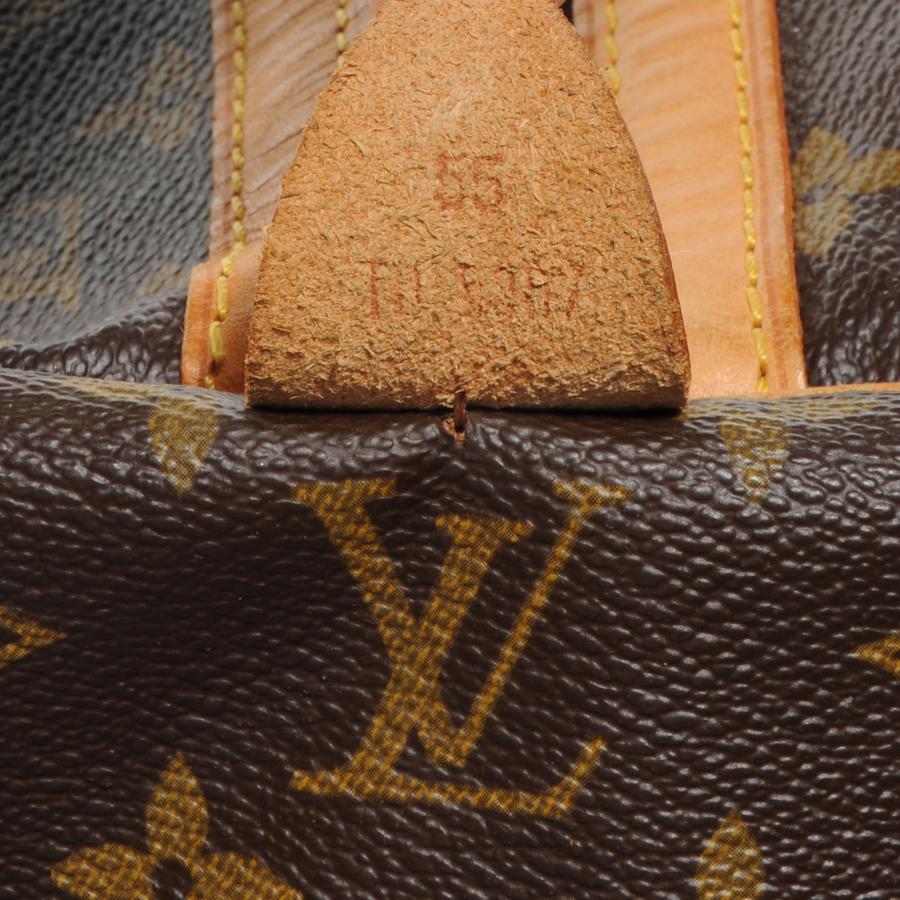 Louis Vuitton Monogram Sac Souple 55 7 of 8