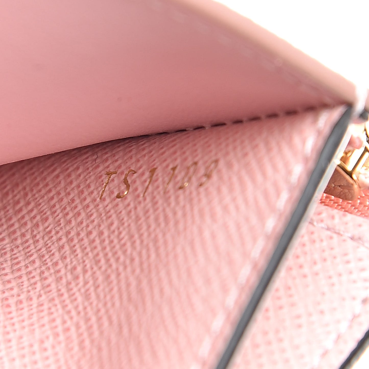 Monogram Giant Zoe Wallet Rouge Rose