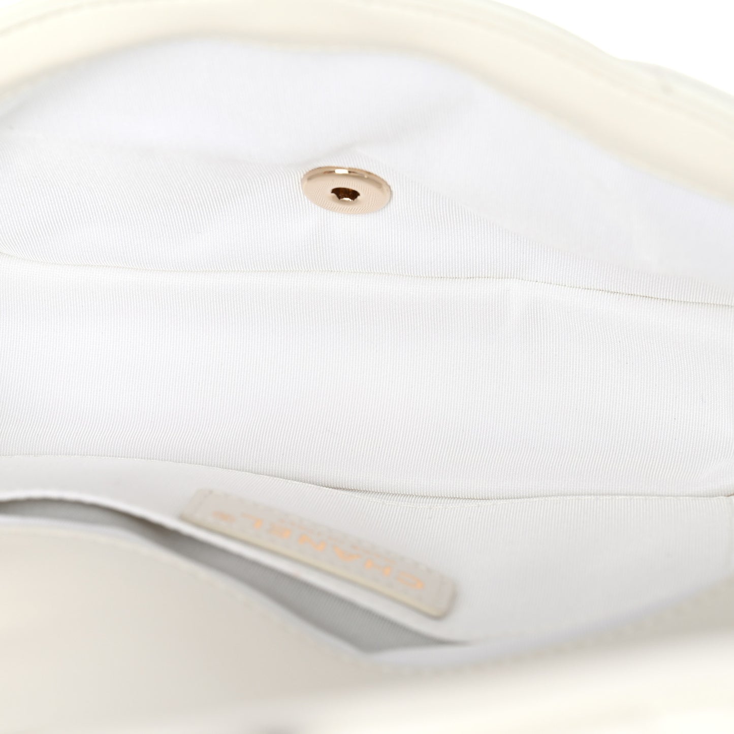 Calfskin Quilted Medium Bubbly Flap White