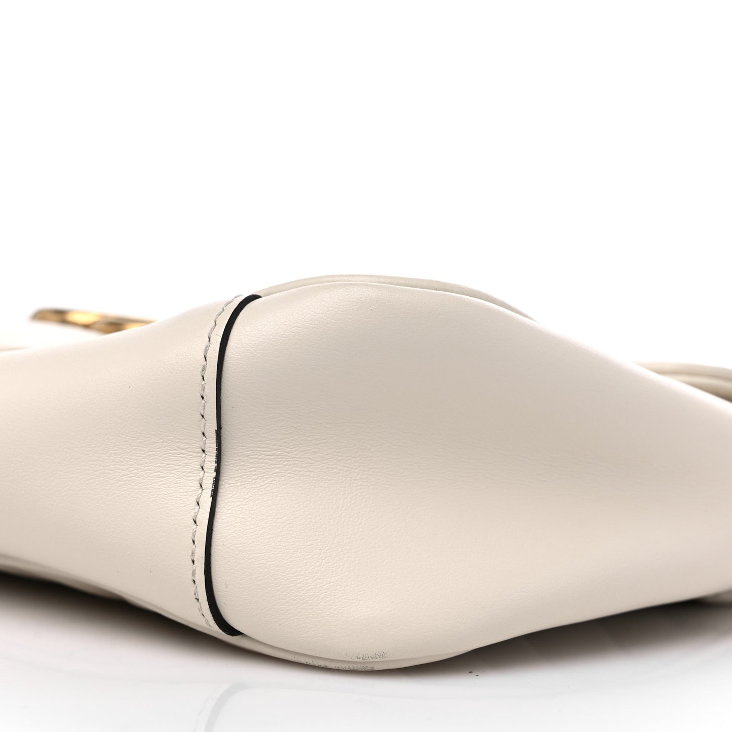 Calfskin Matelasse Small GG Marmont Shoulder Bag White