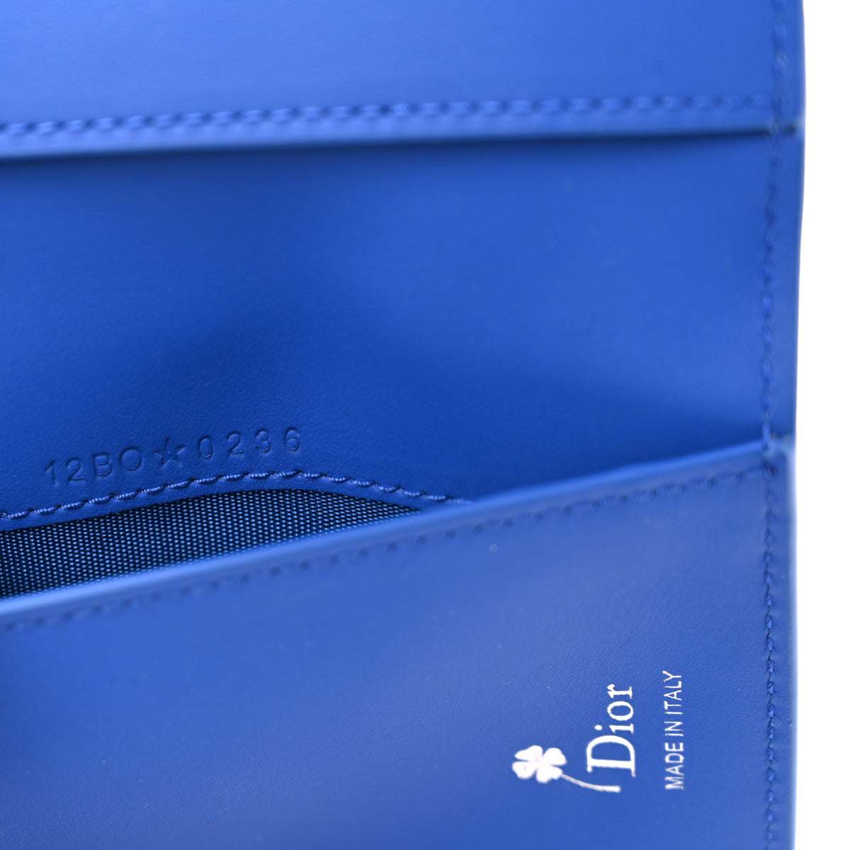 Calfskin Cover Bi-Fold Card Holder Blue White