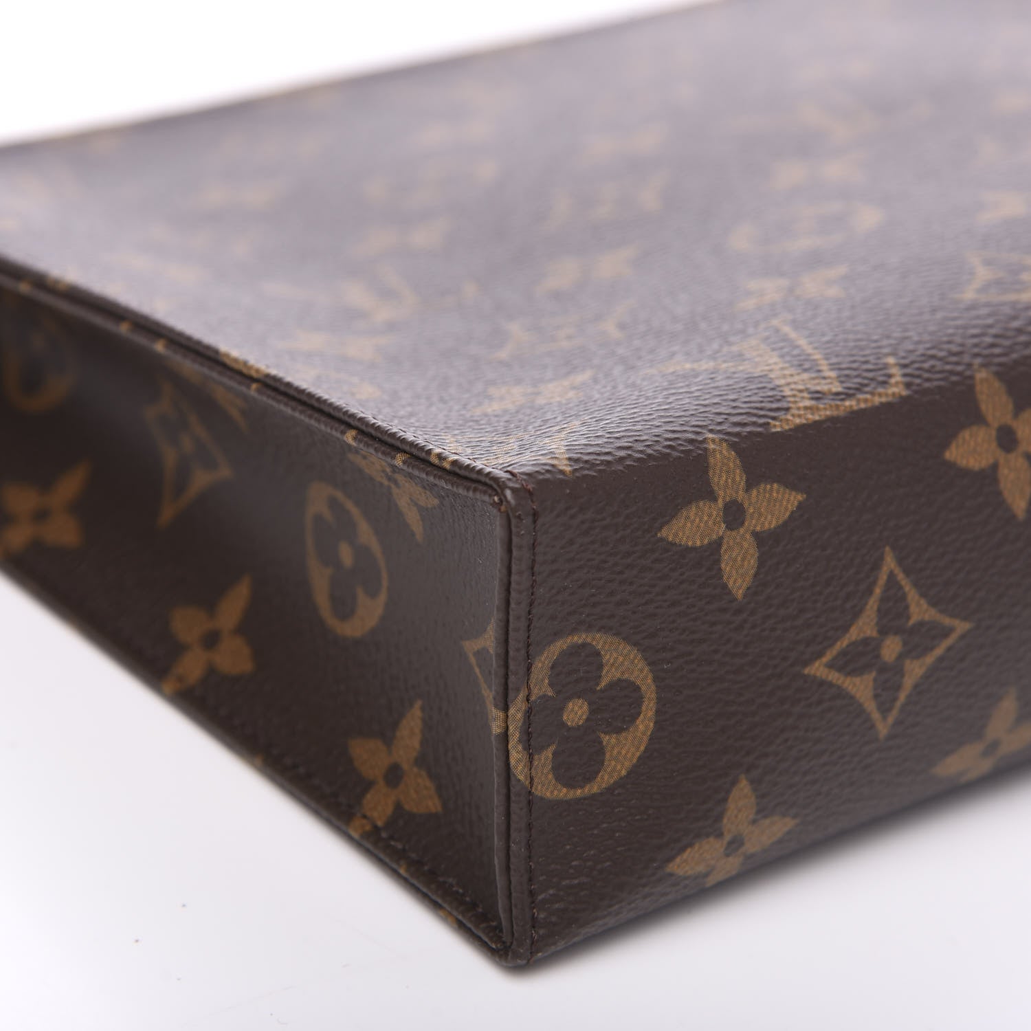 Louis Vuitton Monogram Toiletry Pouch 26 5 of 8