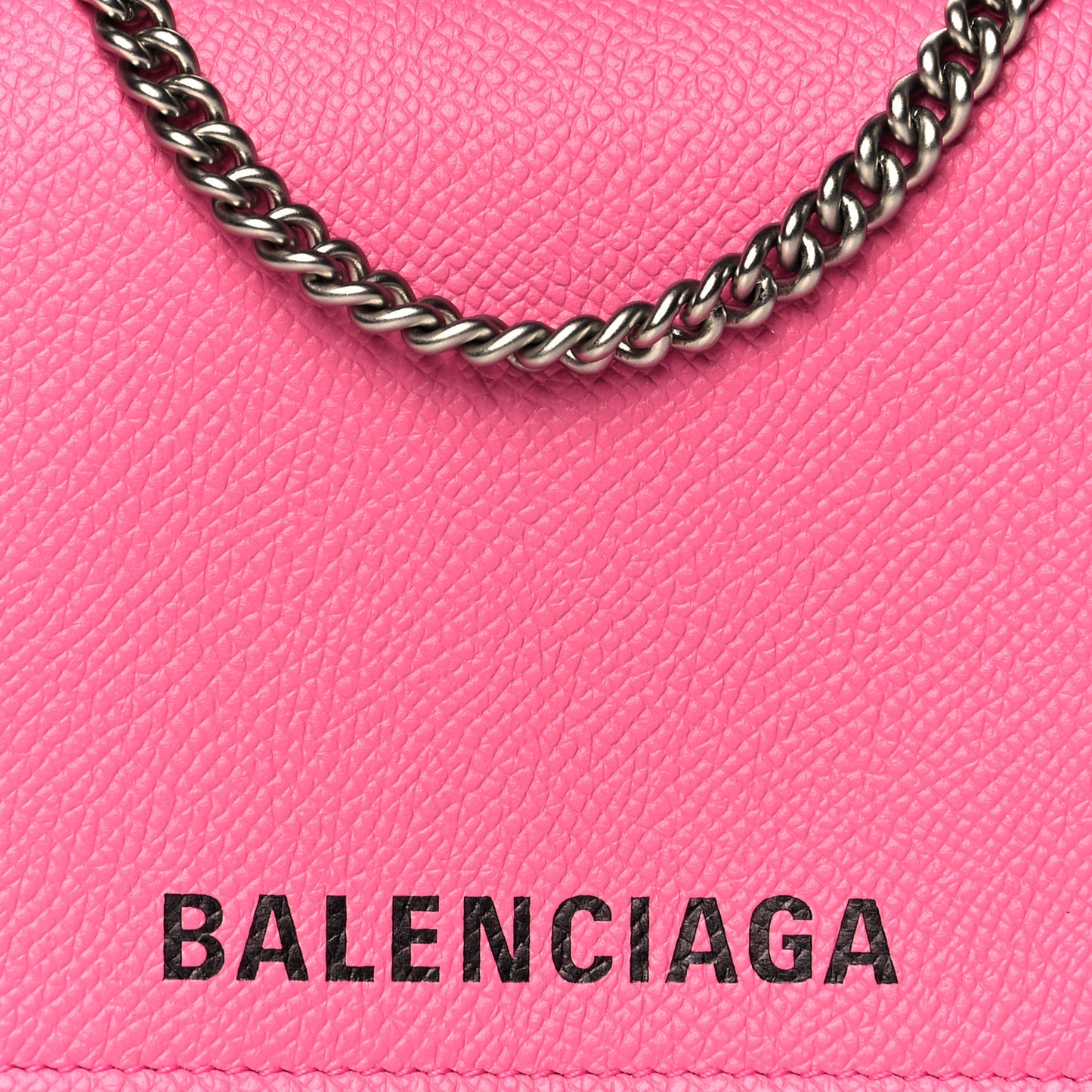 Signature Grained Calfskin Logo Ville Wallet on Chain Bubble Gum Black