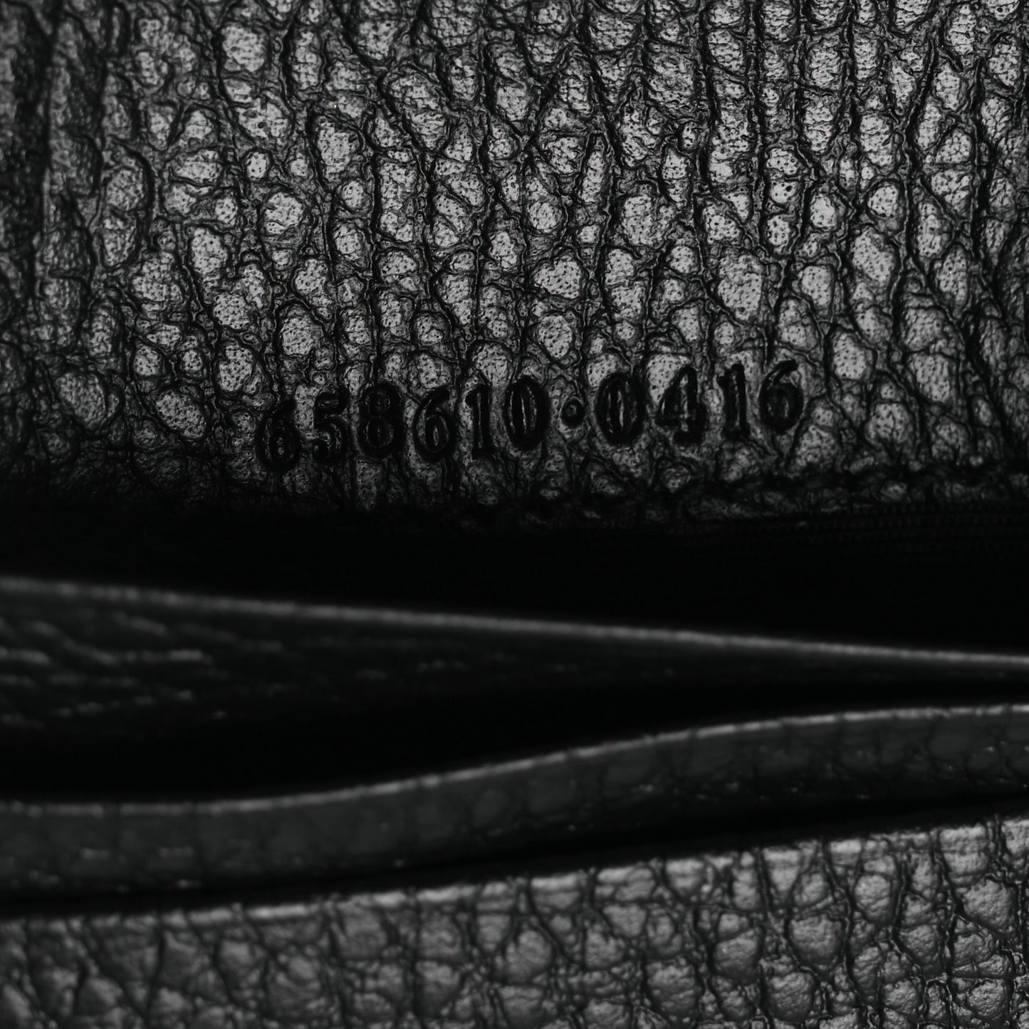 Dollar Calfskin GG Supreme Monogram GG Marmont Card Case Black Beige Ebony