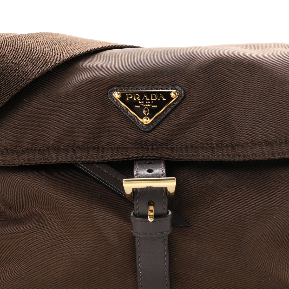 Re-Nylon Medium Explore Shoulder Bag Bruciato