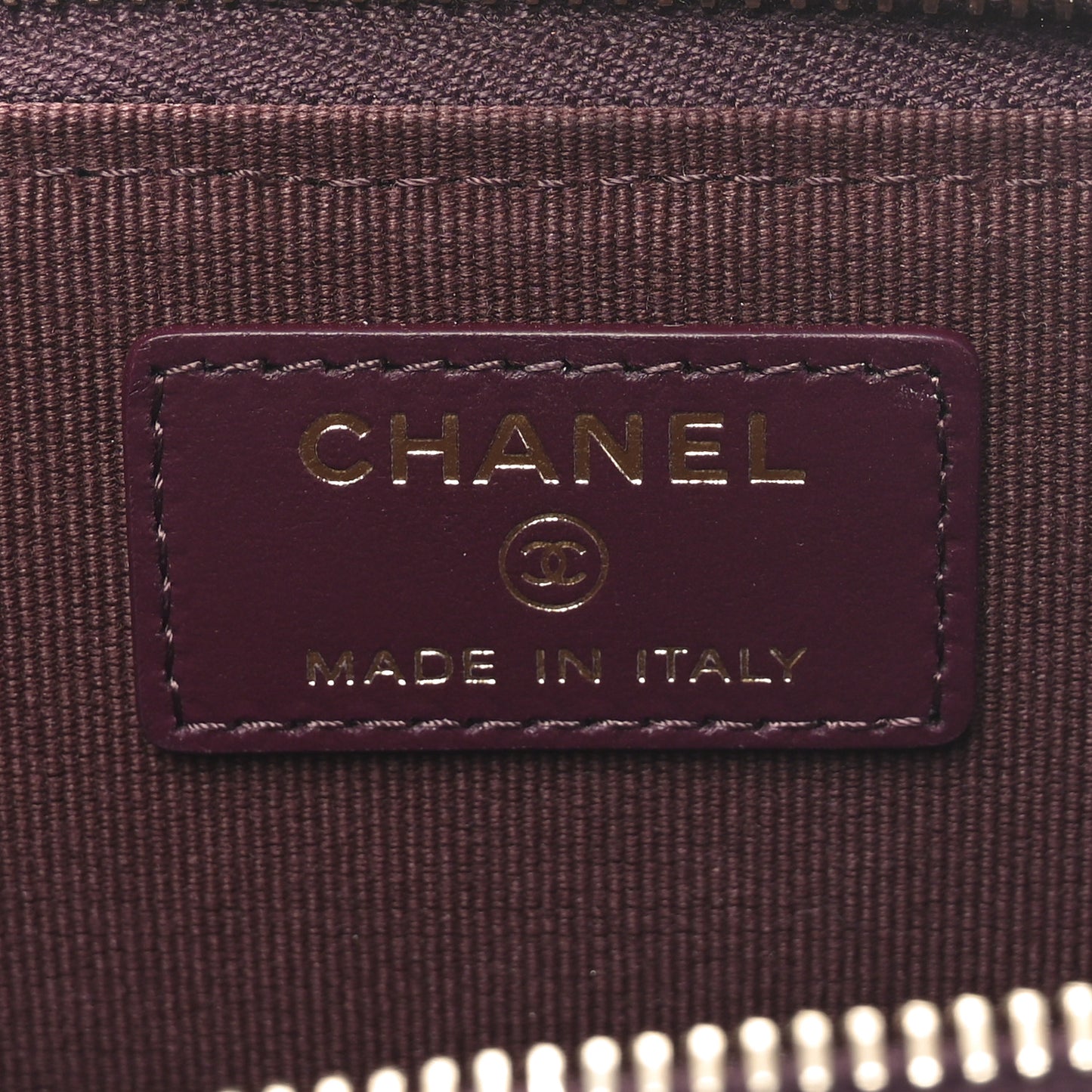 Caviar Quilted CC Zip Around Card Holder Burgundy