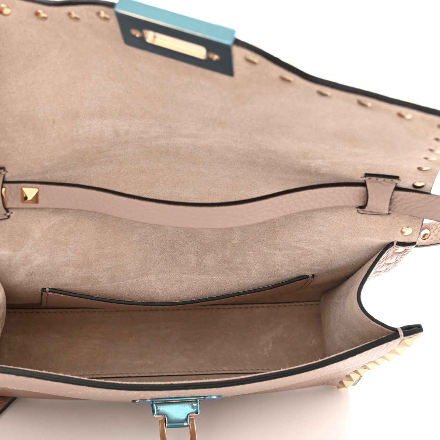 Pebbled Calfskin Medium Rockstud Flip Lock Crossbody Bag Poudre