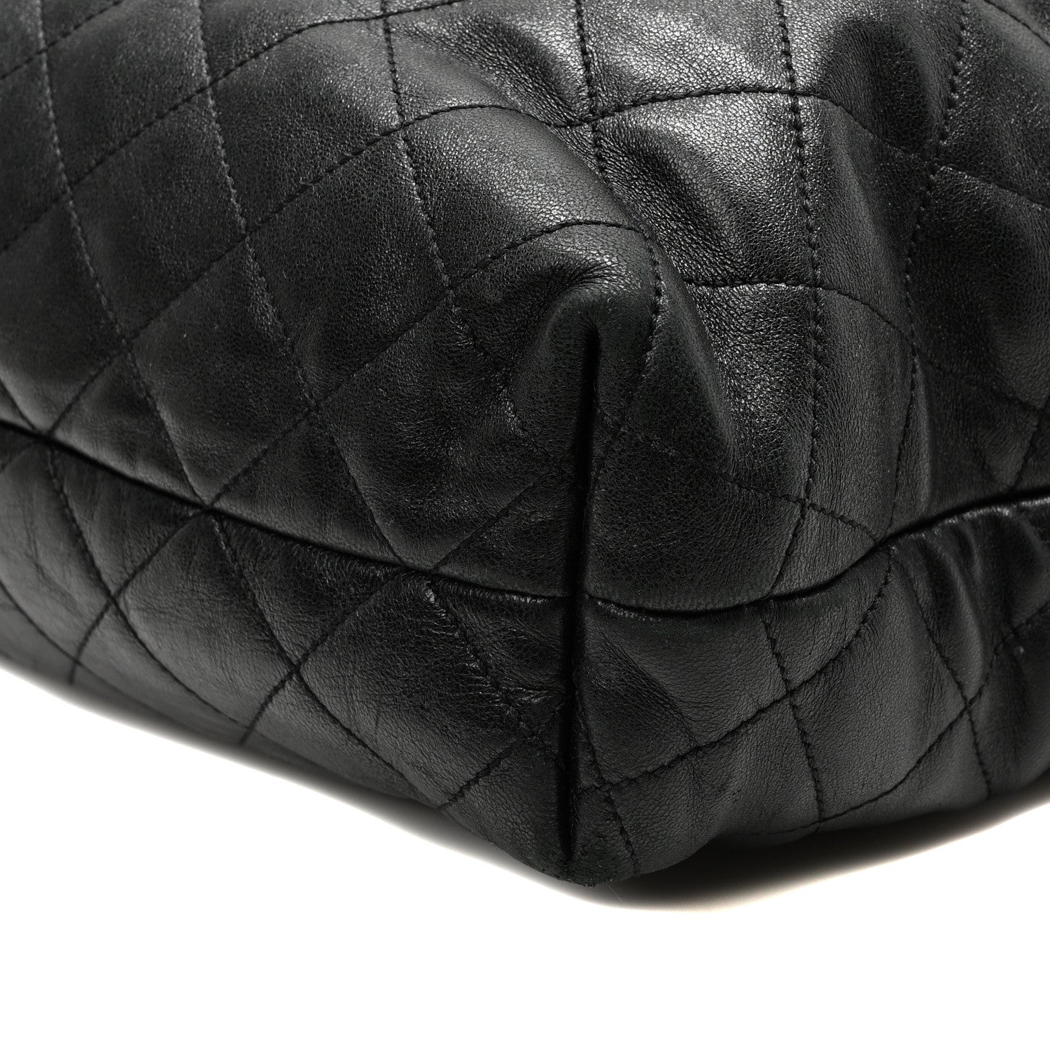 Saint Laurent Lambskin Quilted Maxi Icare Shopping Tote Black 11 of 11