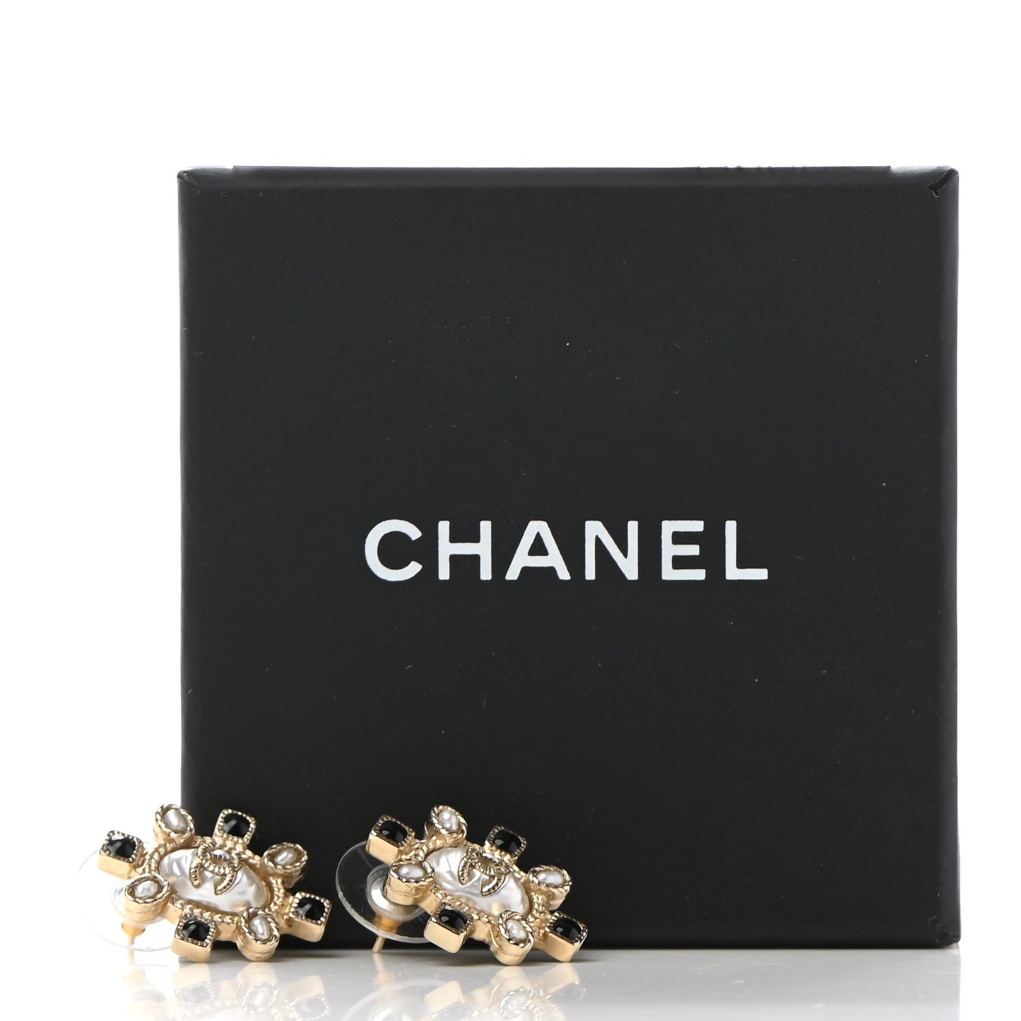 Enamel Pearl CC Earrings Black Gold