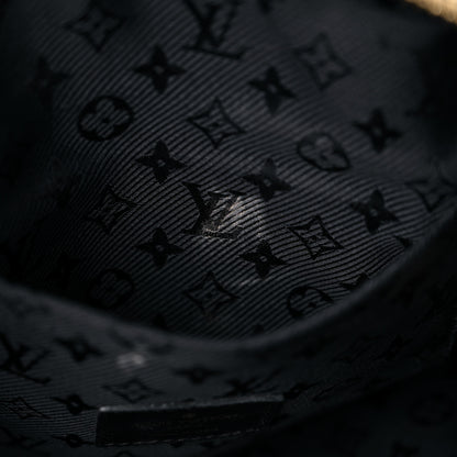 Louis Vuitton Lambskin Riveting Black 11 of 20