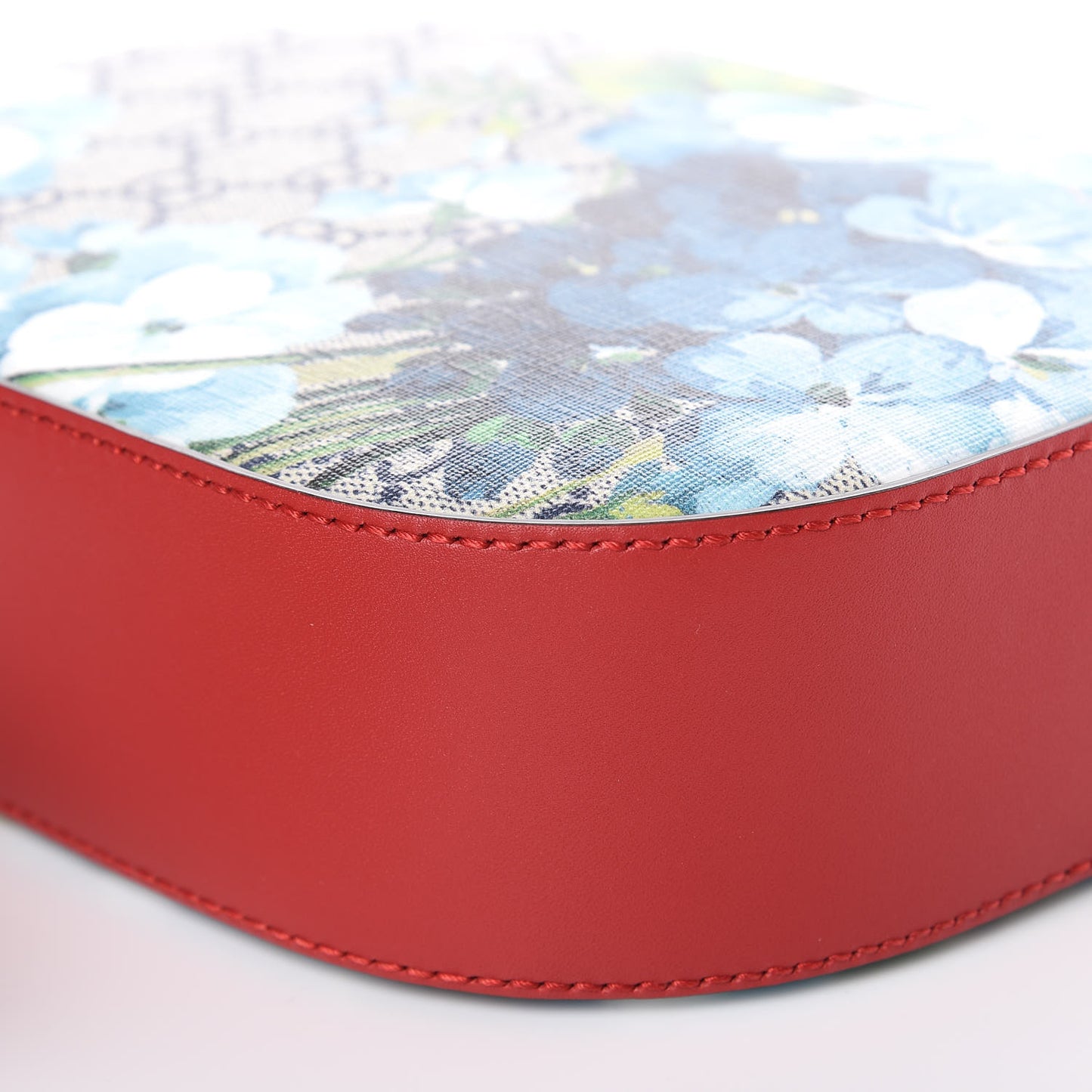 GG Supreme Monogram Blooms Mini Chain Shoulder Bag Beige Blue Navy Hibiscus Red