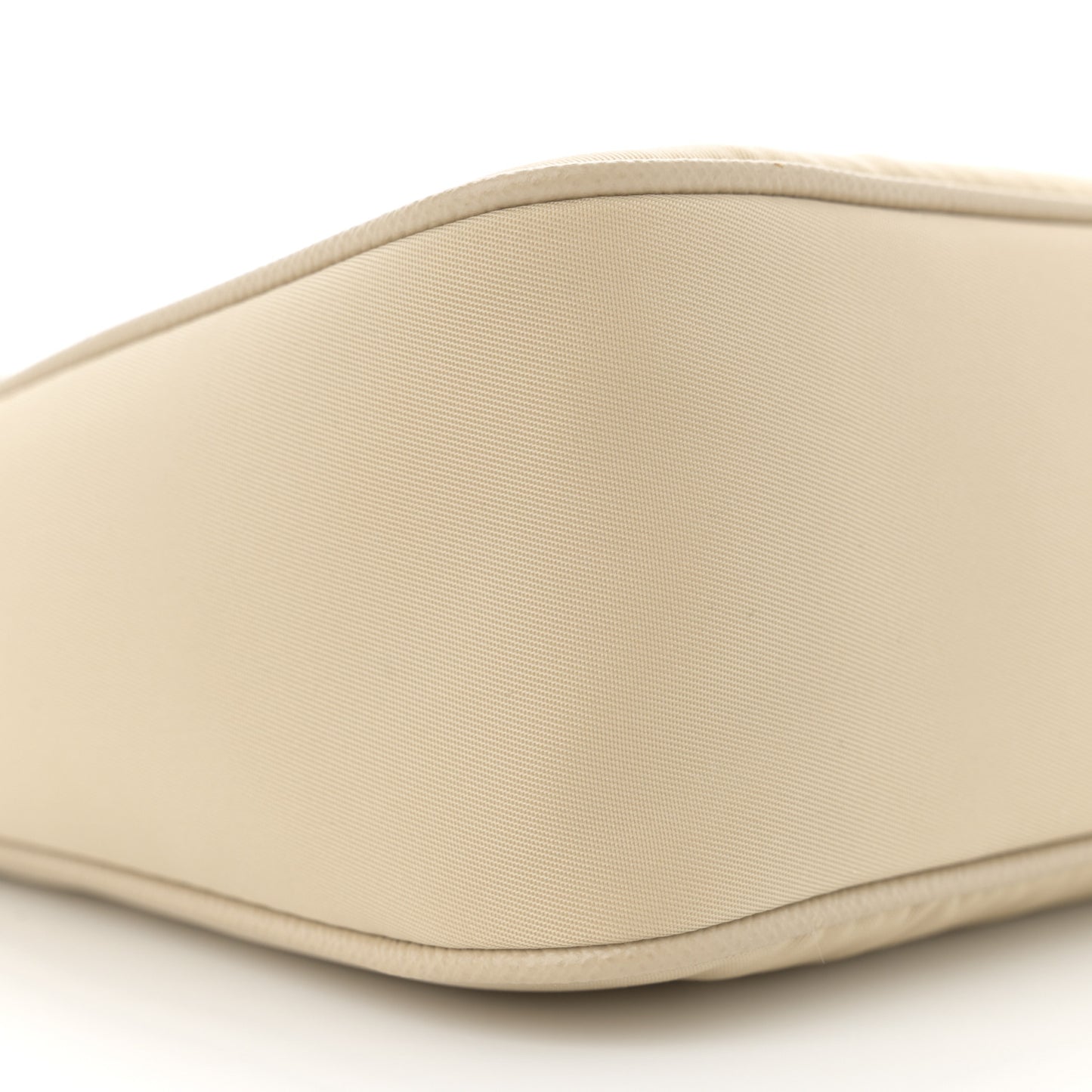 Re-Nylon Saffiano Re-Edition 2005 Shoulder Bag Deserto