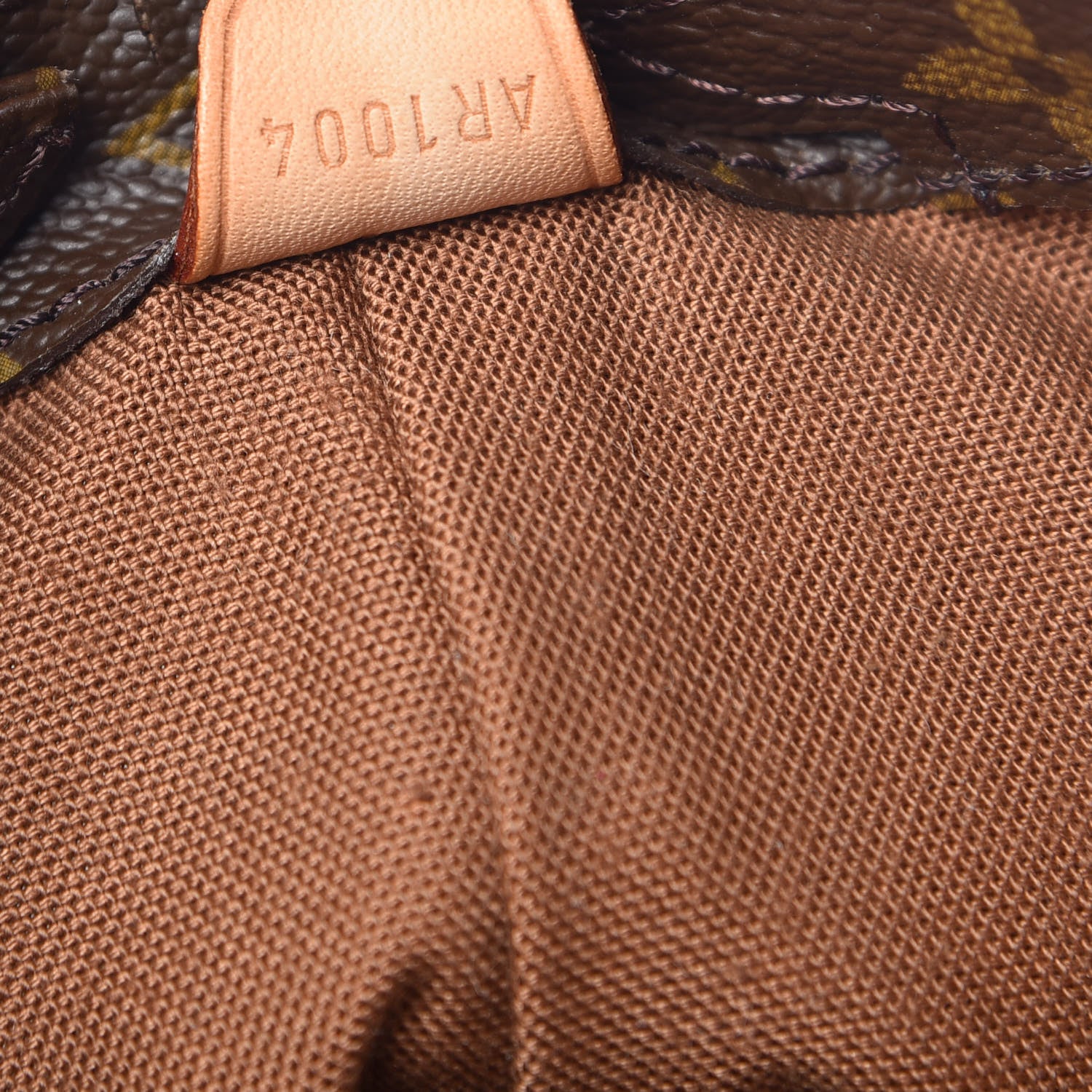 Louis Vuitton Monogram Cabas Mezzo 7 of 18
