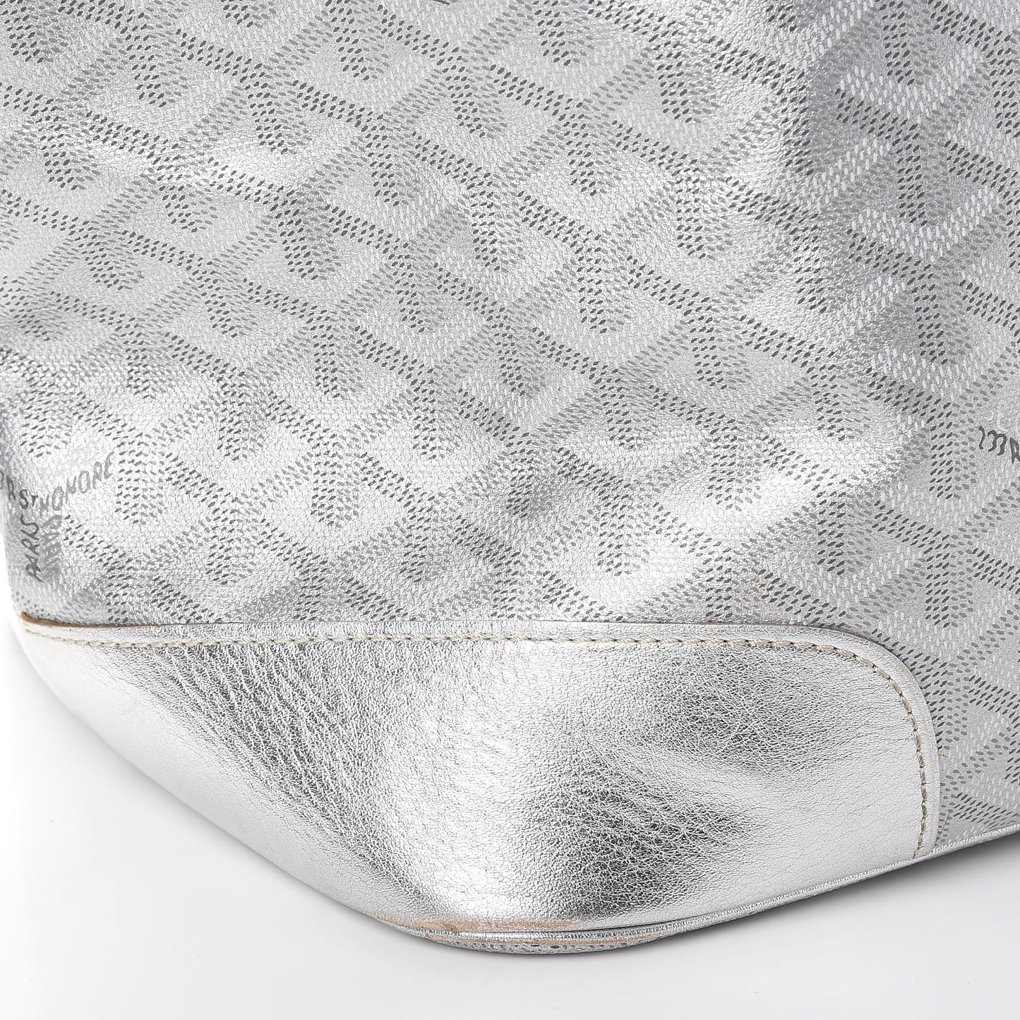 Goyardine Beluga MM Silver