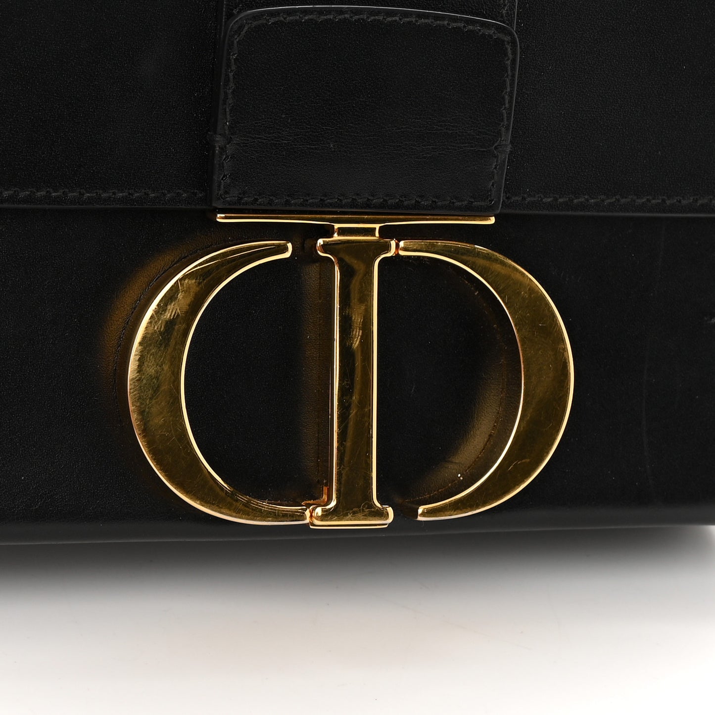 Box Calfskin 30 Montaigne Box Bag Black
