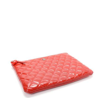Chanel Patent Calfskin Quilted Valentine Hearts Medium O Cosmetic Case Red 4 of 9
