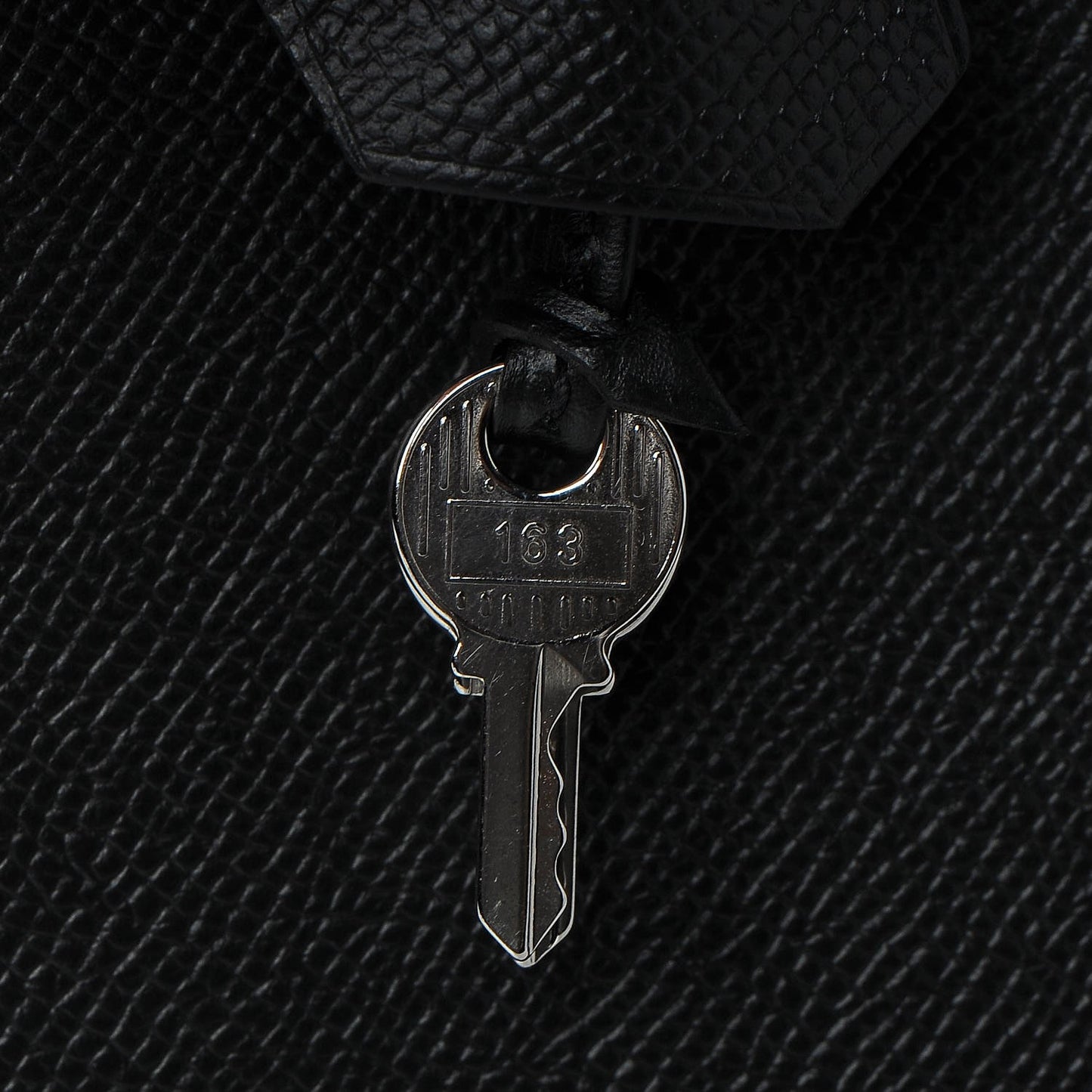 Epsom Kelly Sellier 28 Black