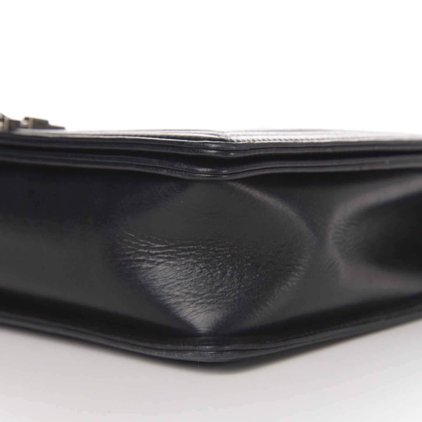 Calfskin Embossed Stitch Large Boy Flap Black