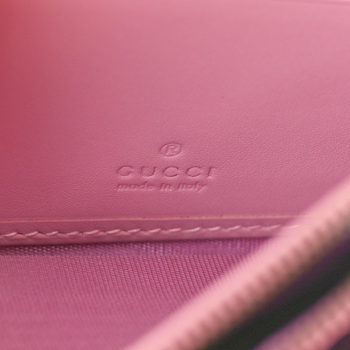 Gucci GG Supreme Monogram Strawberry Flap Wallet Light Pink 6 of 8