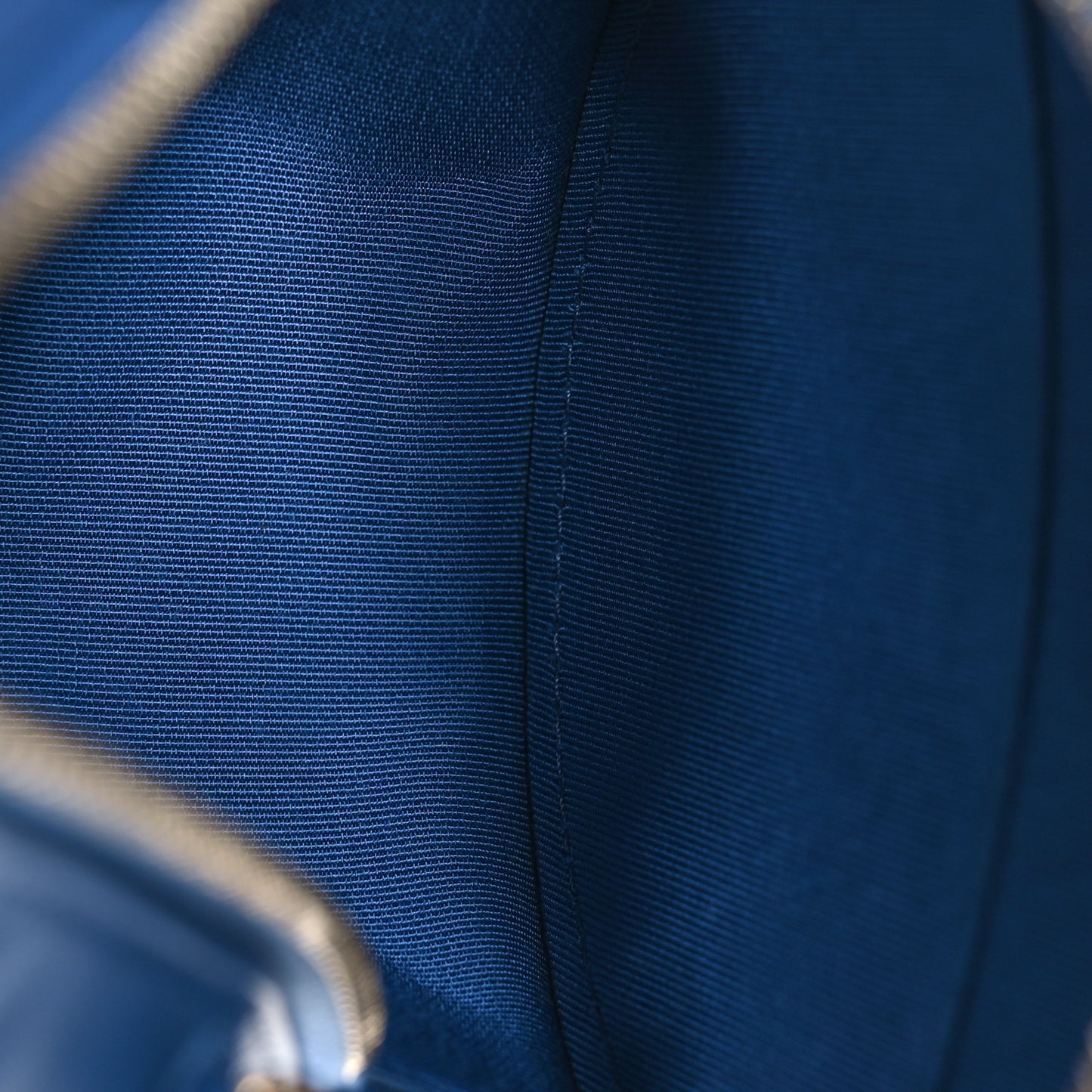 Lambskin Round Clutch With Chain Blue