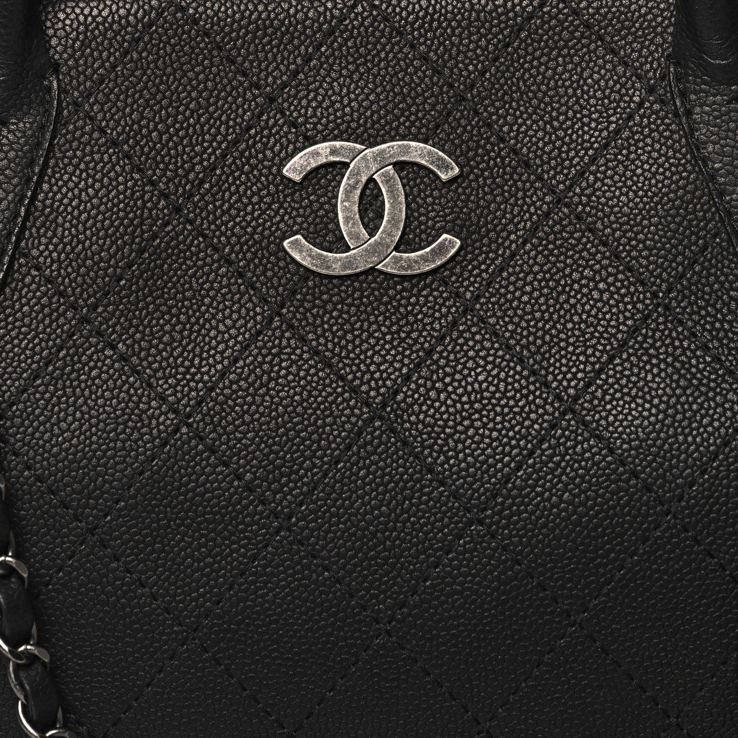 Grained Vegetal Calfskin Stitched Shopping Tote Black
