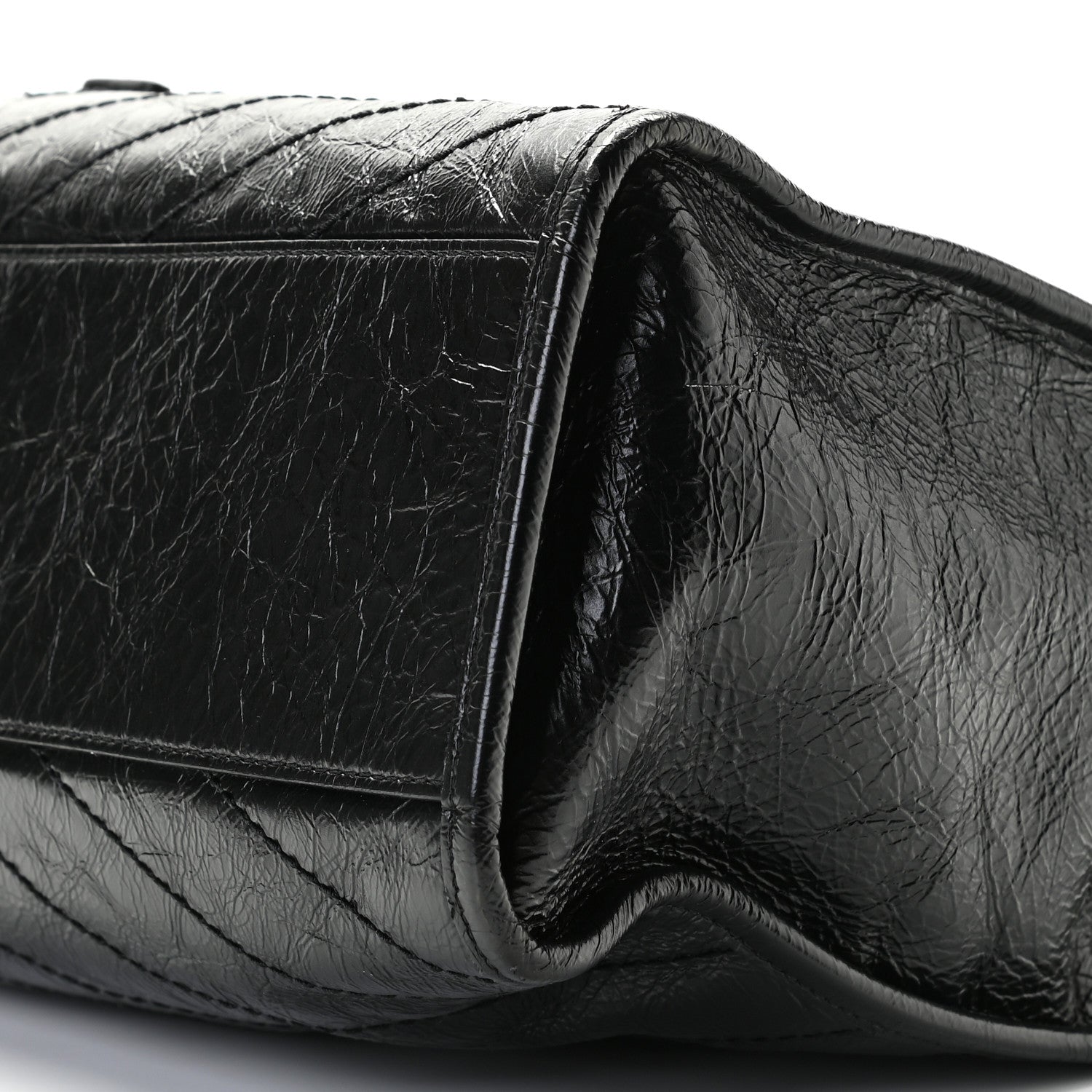 Saint Laurent Crinkled Calfskin Matelasse Monogram Niki Shoulder Bag Black 7 of 9