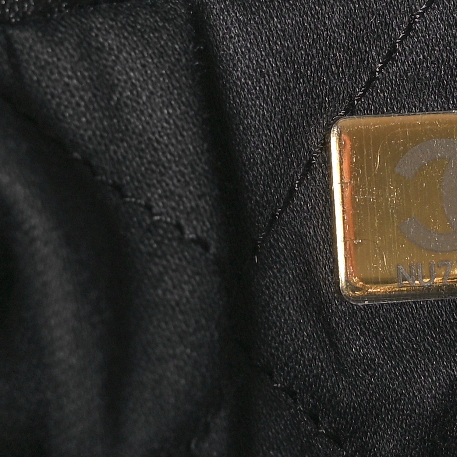 Chanel Shiny Crumpled Calfskin Quilted Pearl Mini Chanel 22 Black 7 of 10