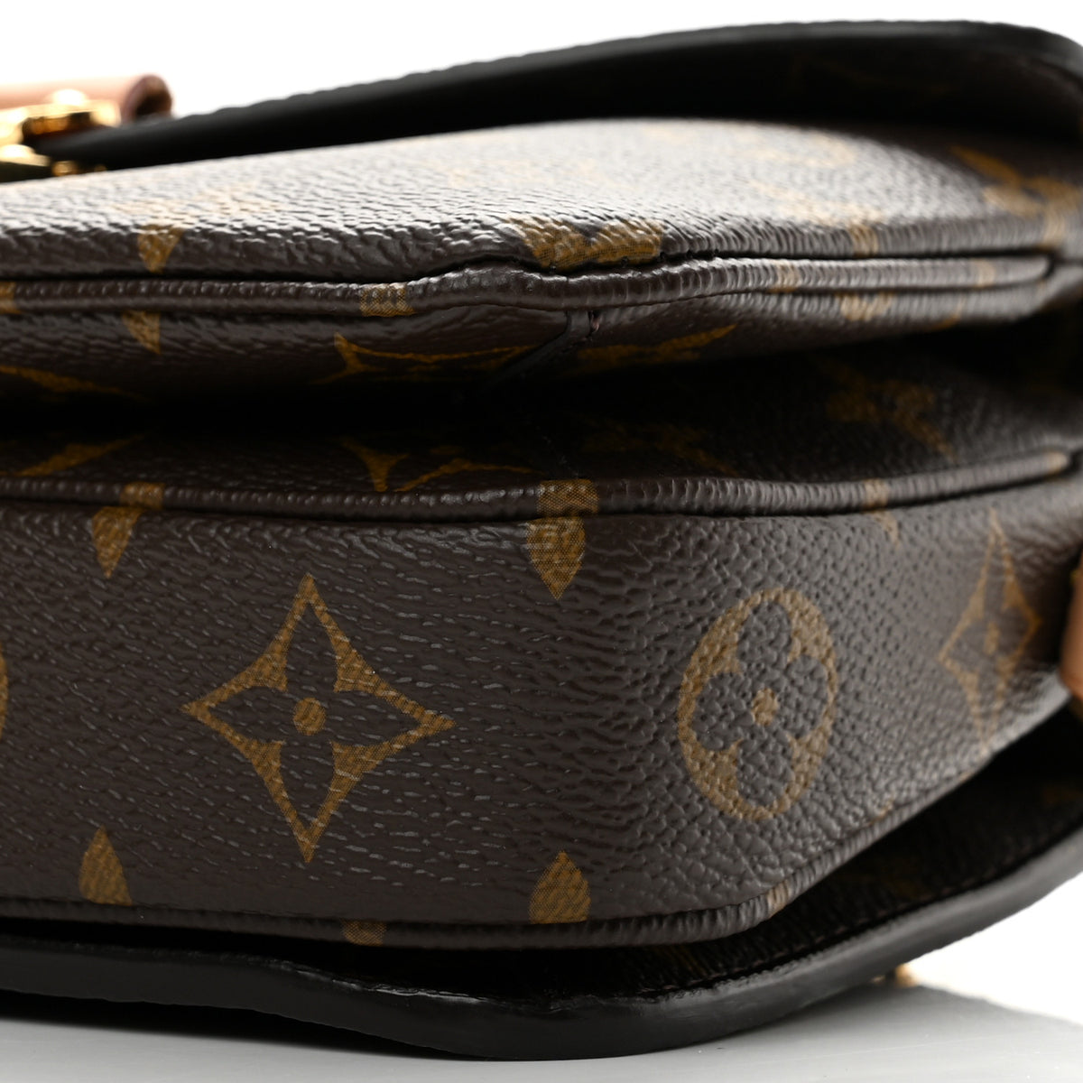 Louis Vuitton Monogram Pochette Metis East West 9 of 13