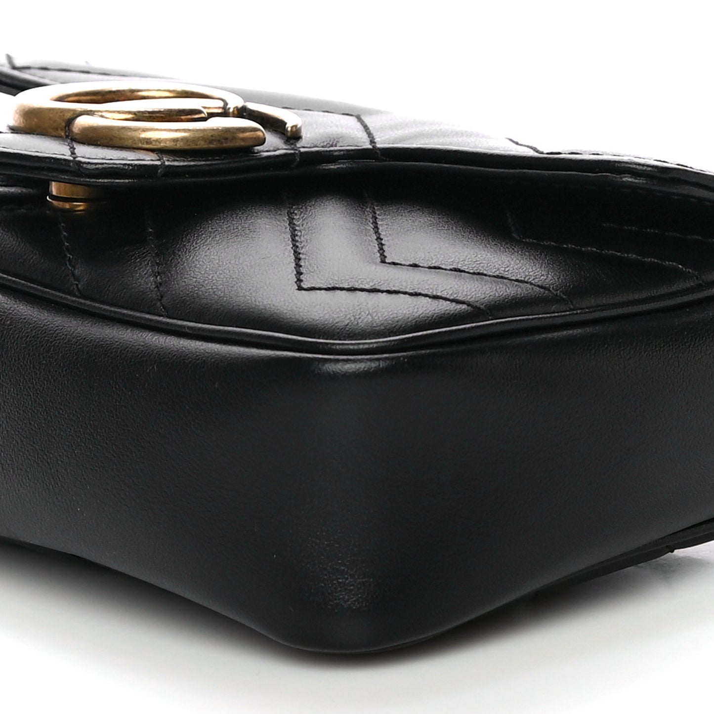 Calfskin Matelasse Super Mini GG Marmont Shoulder Bag Black