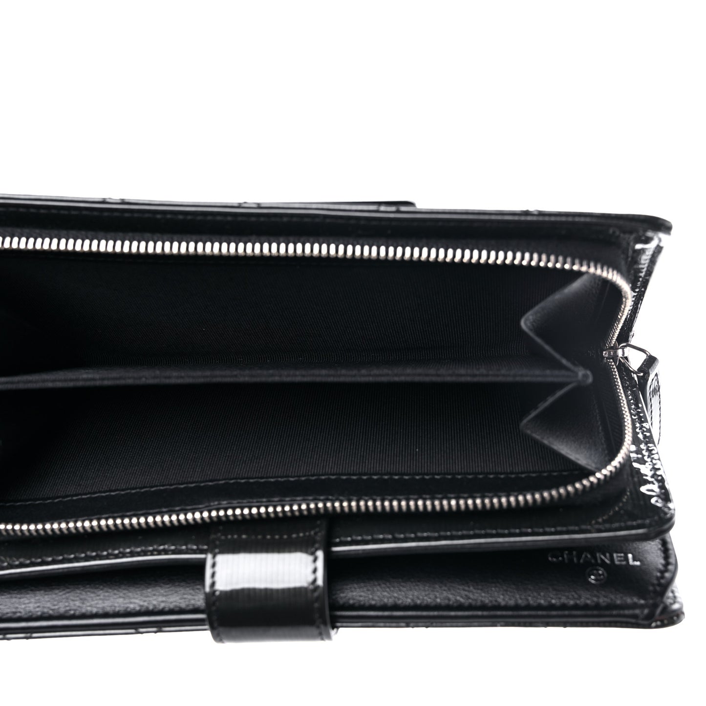 Striated Patent Quilted Zipped Pocket Long Wallet Black