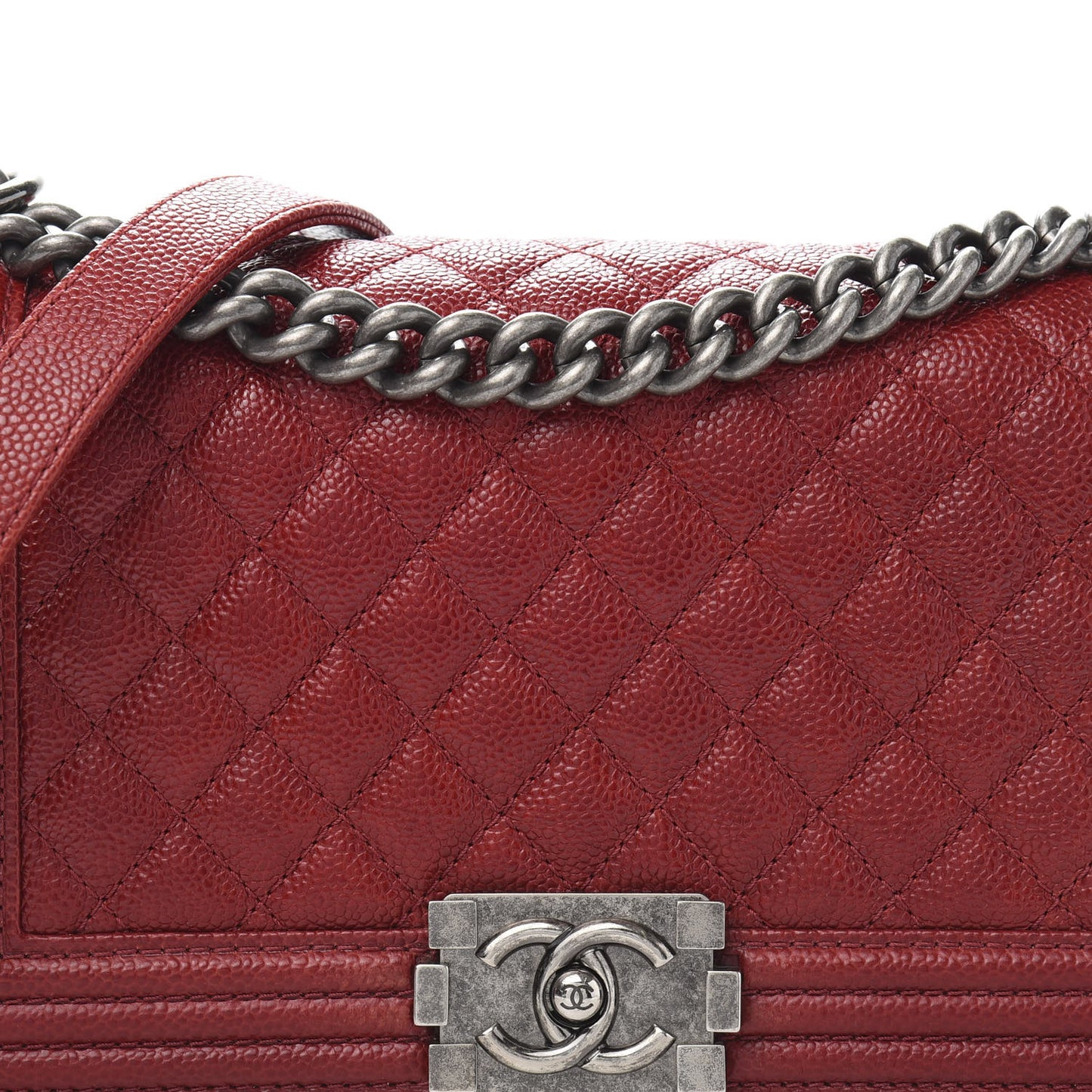 Caviar Quilted Medium Boy Flap Red