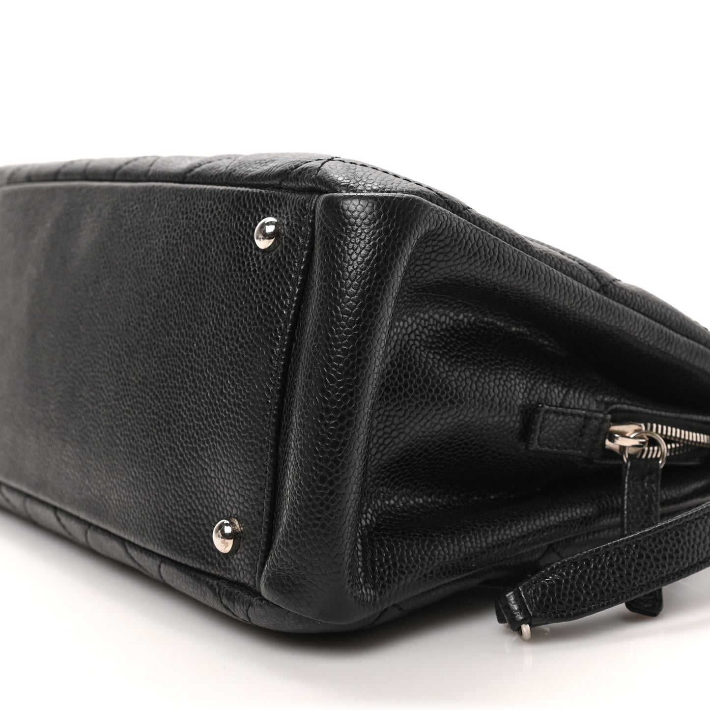 Caviar Quilted CC Timeless Soft Tote Black