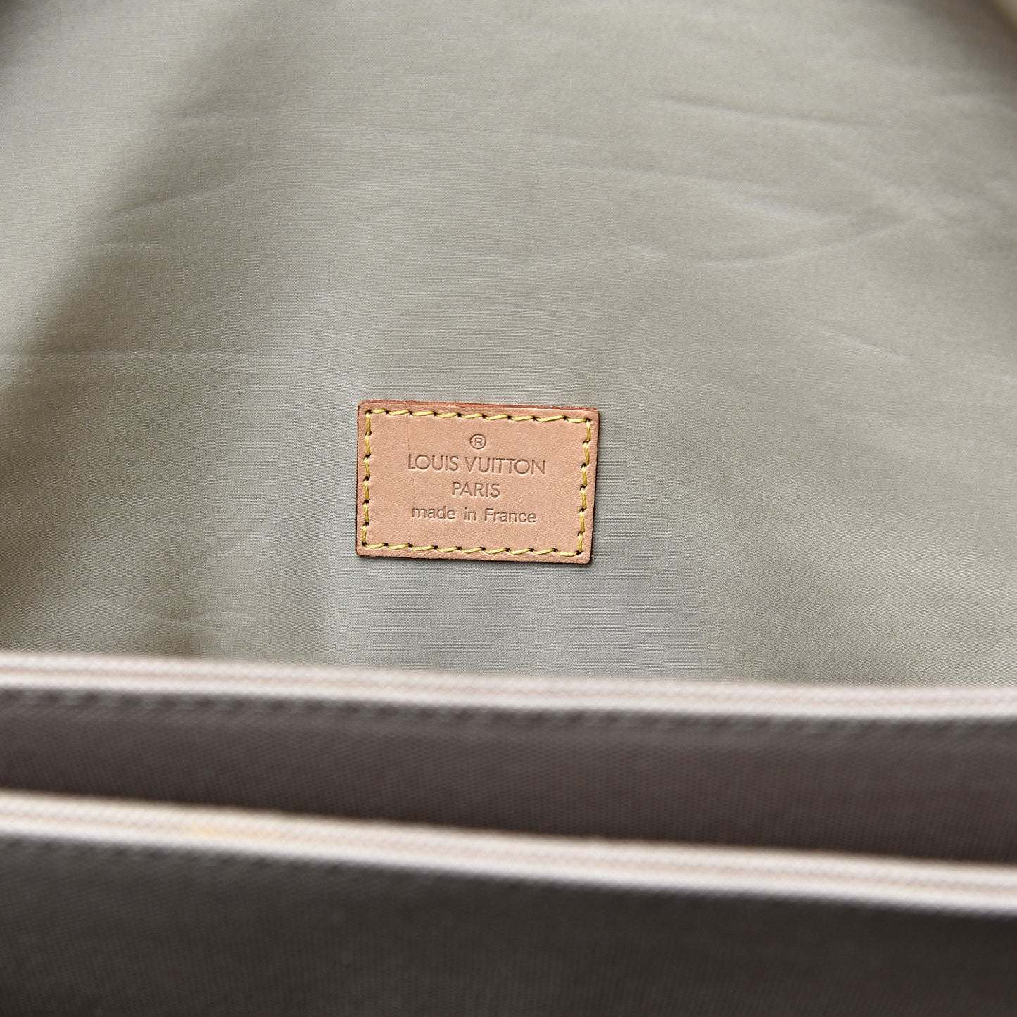 Damier Geant Messenger Bag Terre