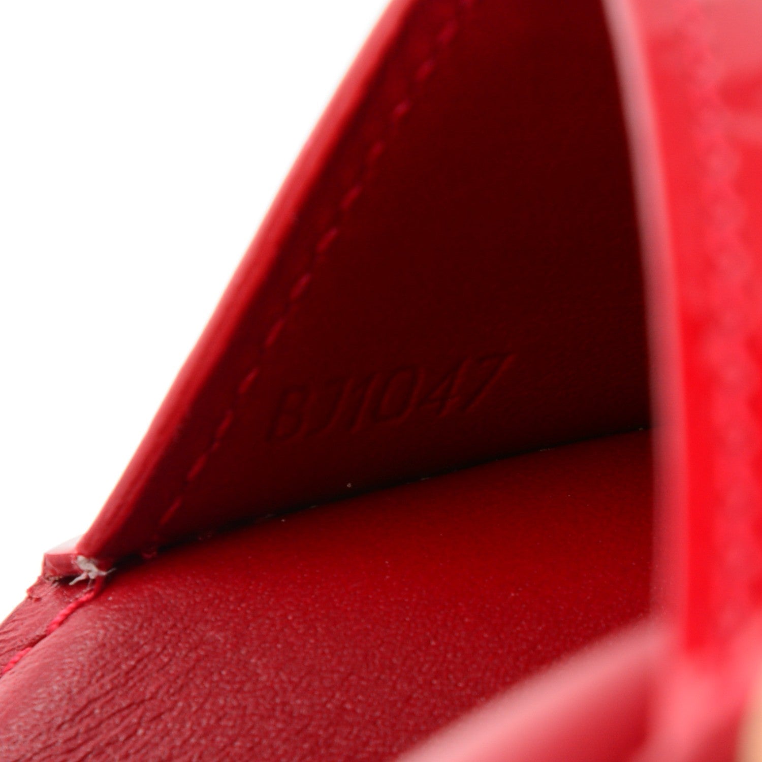 Louis Vuitton Vernis Ludlow Wallet Pomme D'Amour 7 of 7