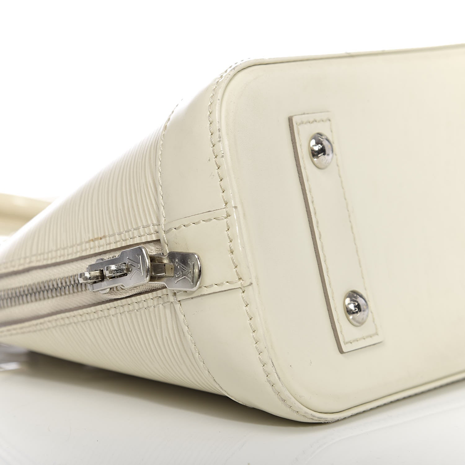 Louis Vuitton Epi Alma BB Ivory 12 of 16