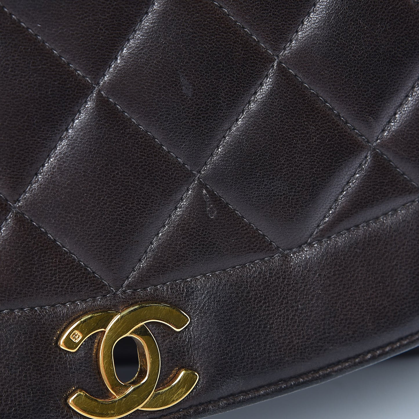 Lambskin Quilted Medium Single Flap Black