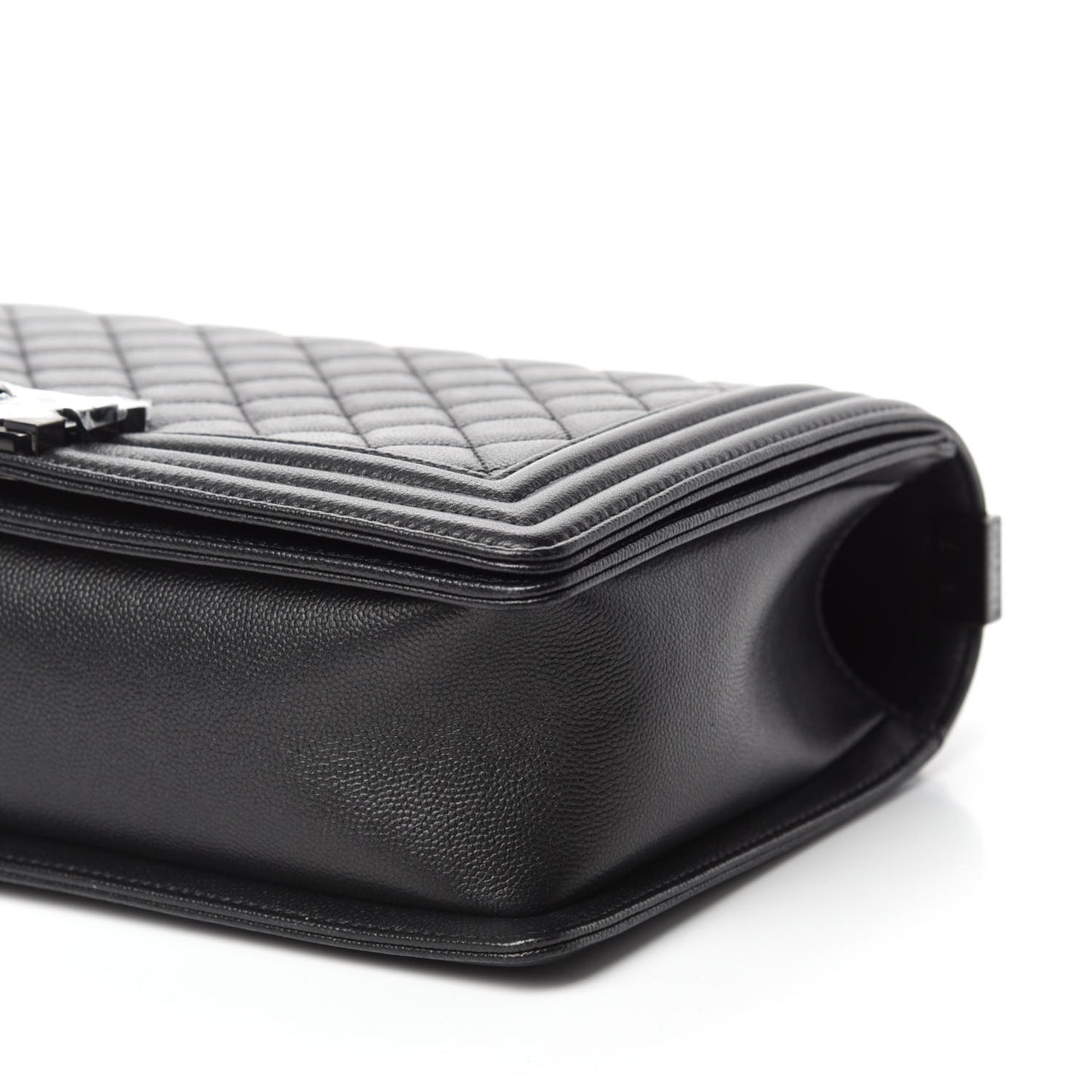 Caviar Quilted New Medium Boy Flap So Black