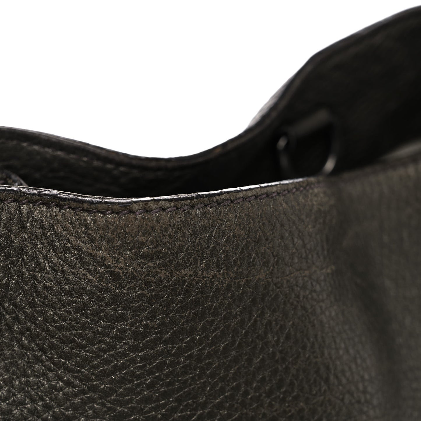 Metallic Pebbled Calfskin Medium Soho Chain Shoulder Bag Sasso