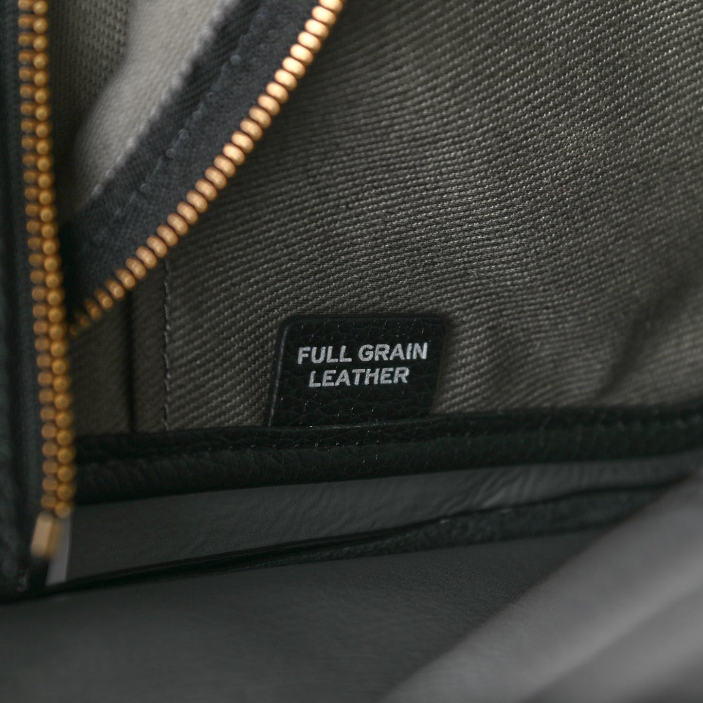 Grained Calfskin Medium The Tote Bag Black