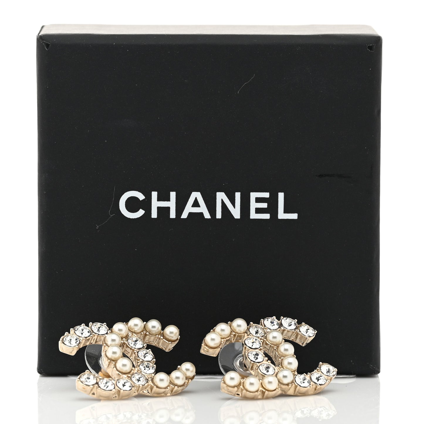 Crystal Pearl CC Dazzling Domino Earrings Gold