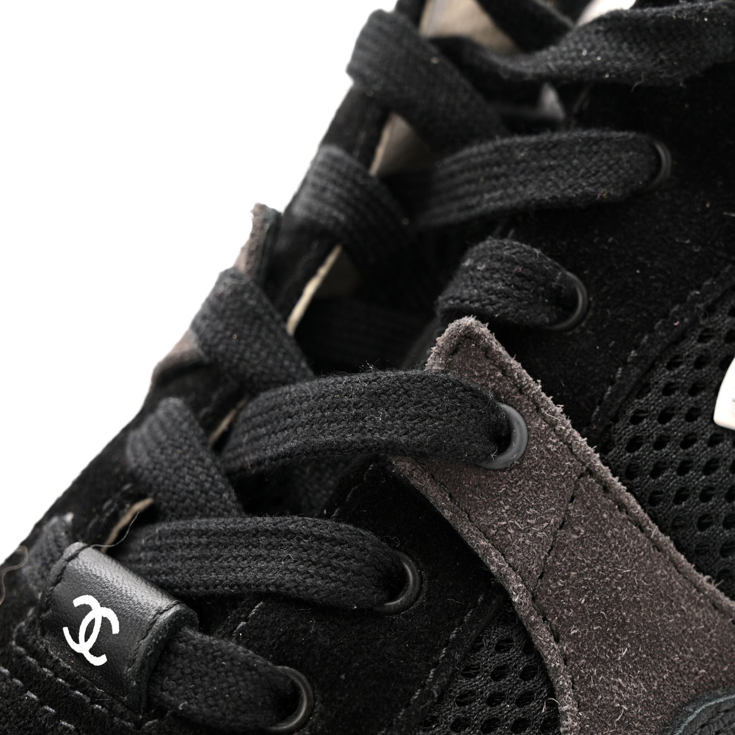 Mesh Suede Grained Calfskin Womens CC Sneakers 41 Black White