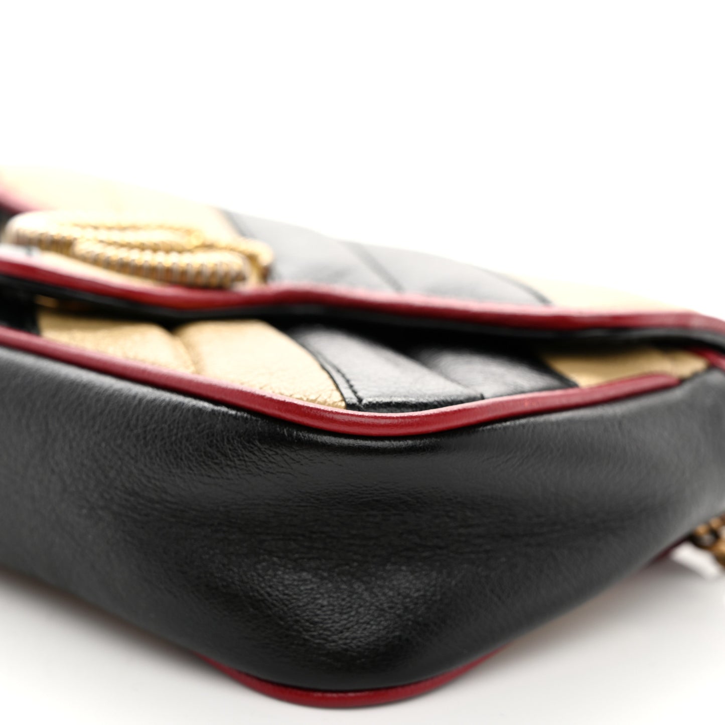 Vintage Effect Calfskin Matelasse Diagonal Striped Super Mini Torchon GG Marmont Shoulder Bag Black Beige