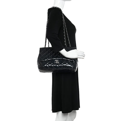 Chanel Patent Quilted Maxi Single Flap Blue 2 of 11