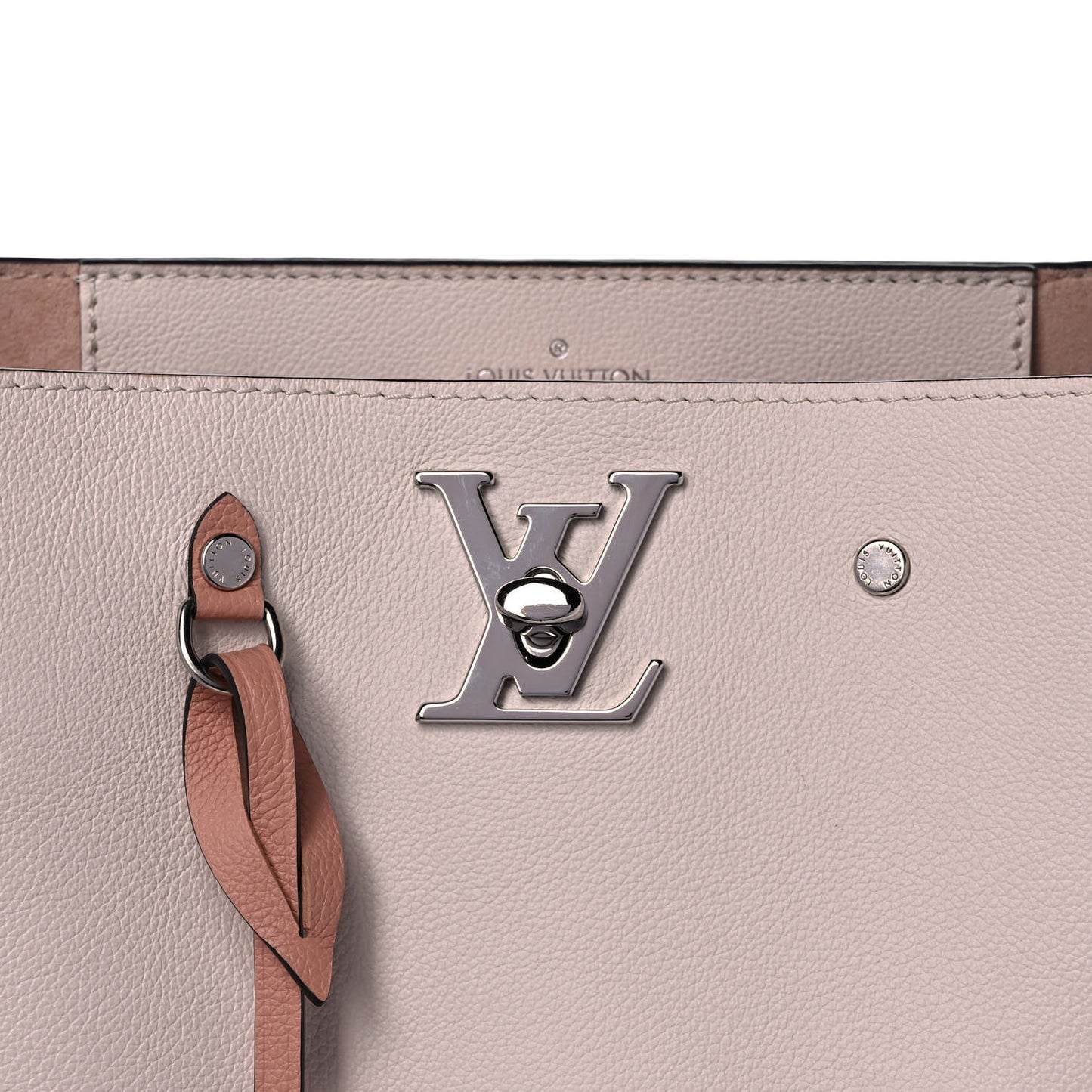 Calfskin Lockme Bucket Soie Quartz Calla